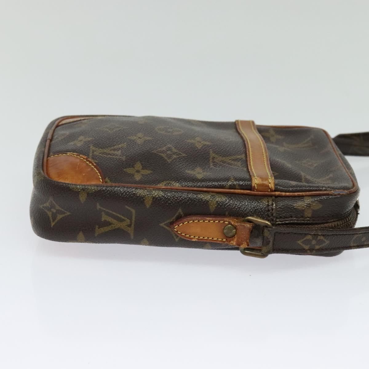 Louis Vuitton LOUIS VUITTON Monogram Danube Shoulder Bag M45266 Size ONE SIZE - 5 Thumbnail