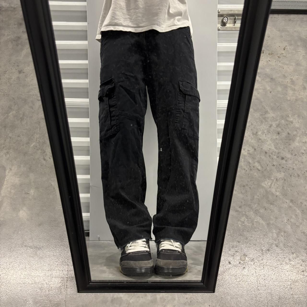 Japanese Brand × Vintage Crazy Vintage Y2K/2000s Black Streetwear Skater Cargo Pants! Size US 30 / EU 46 - 1 Thumbnail