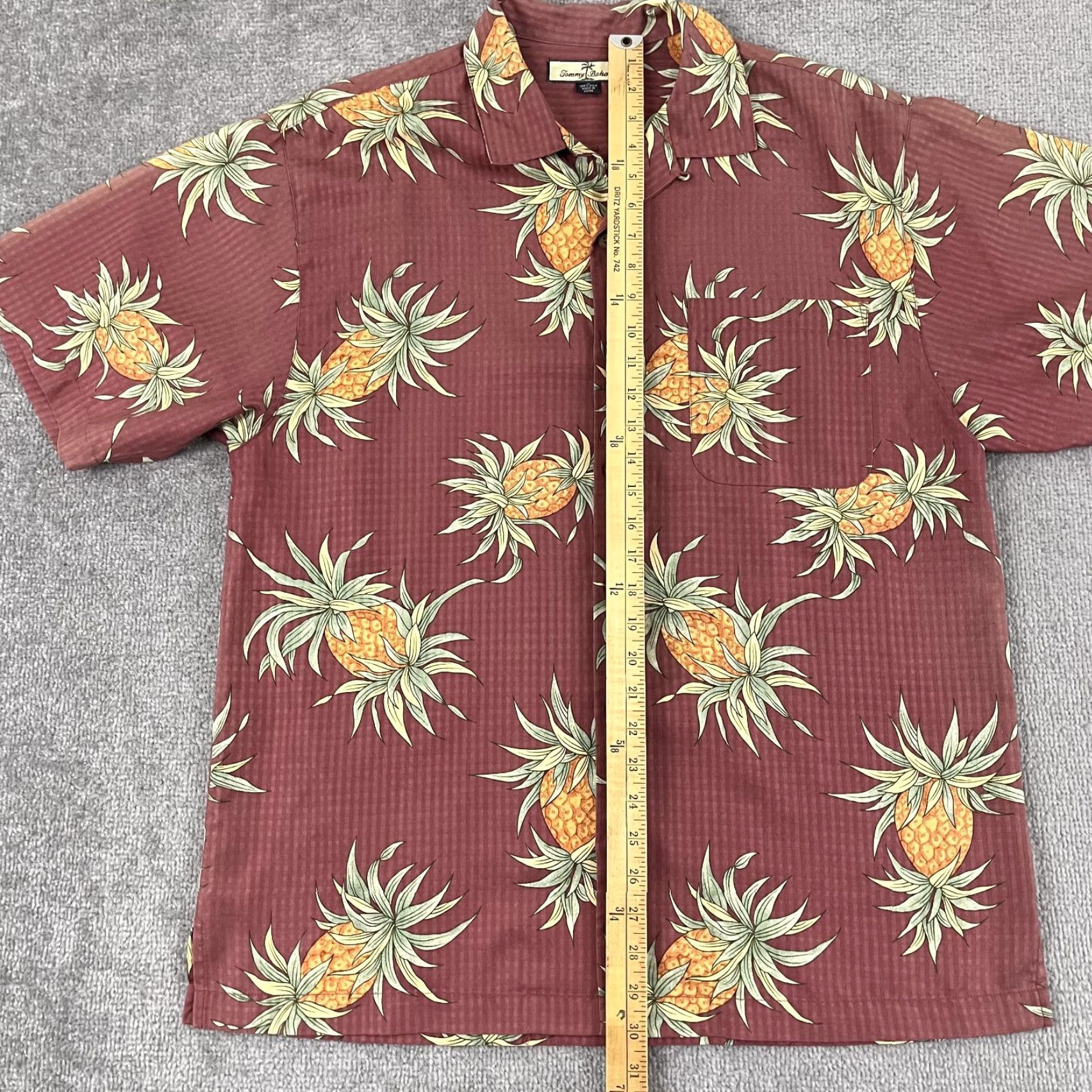 Tommy Bahama Tommy Bahama Hawaiian Button-Up Shirt Mens Medium Red Pineapple Silk Geometric Casual Resort Size US M / EU 48-50 / 2 - 3 Thumbnail