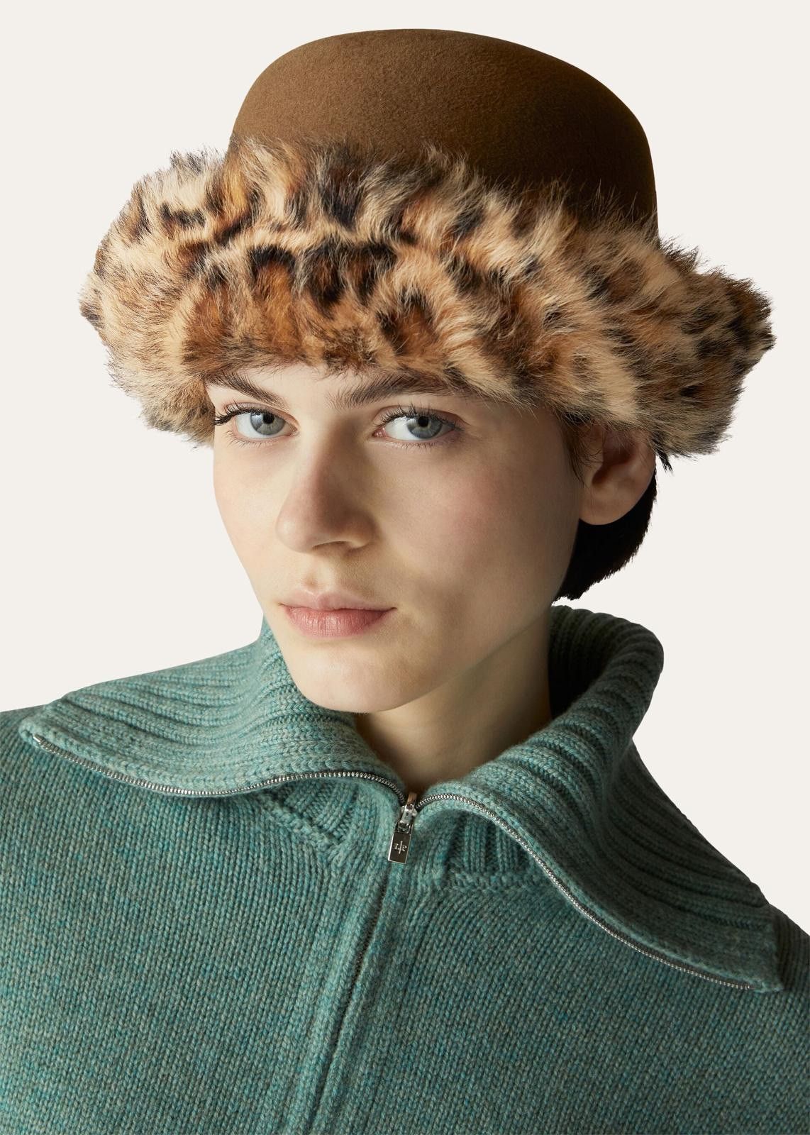 Loro Piana o1srvl11e0325 FAN3436 Size: OS Hat / Cap in Brown Size ONE SIZE - 4 Thumbnail