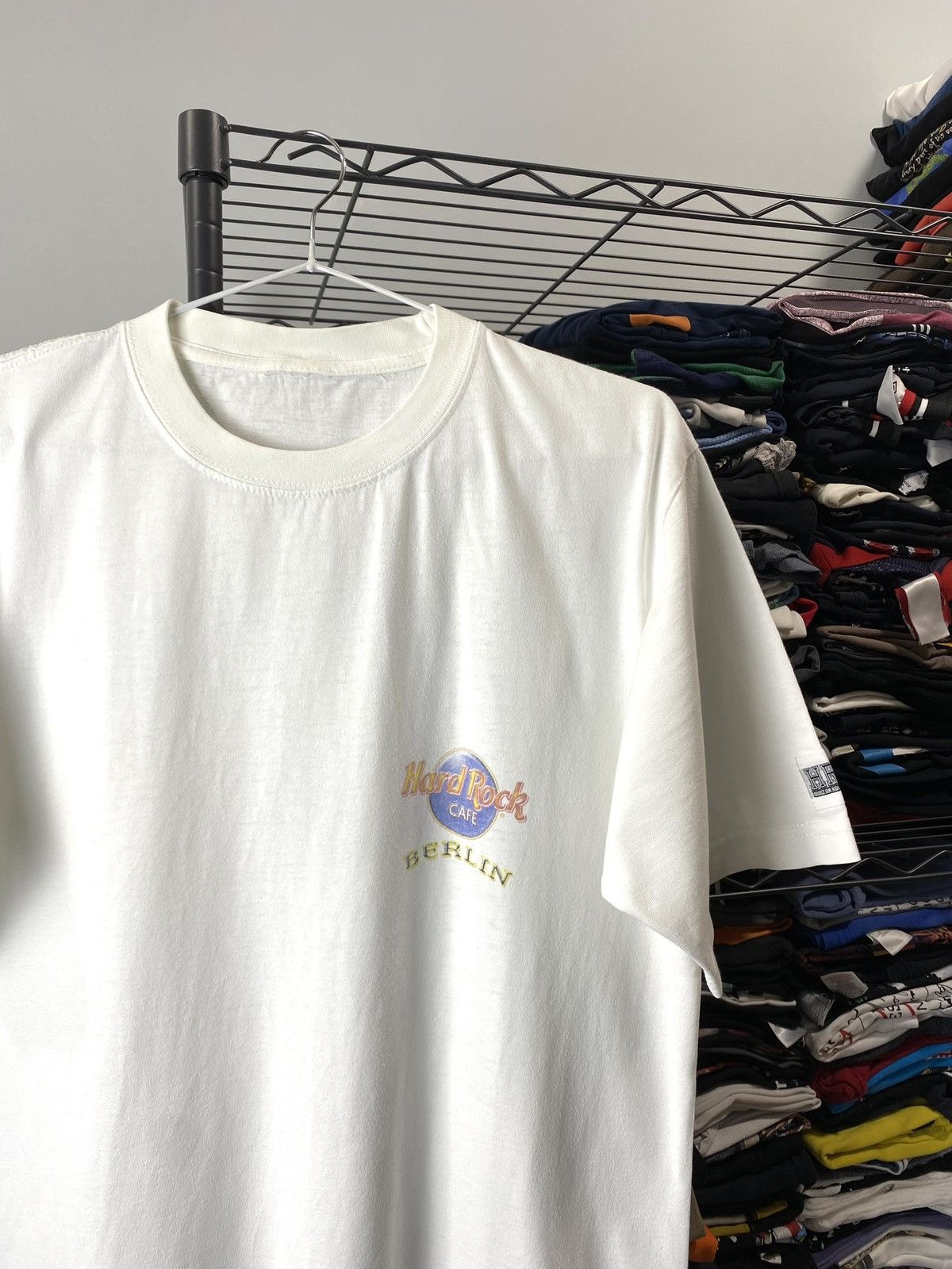 Hard Rock Cafe Vintage 1990’s Hard Rock Cafe Berlin Germany T Shirt Size US L / EU 52-54 / 3 - 3 Thumbnail