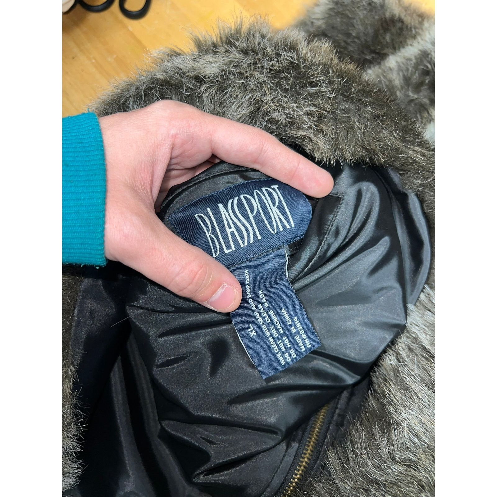 Vintage Womens Vintage Blassport Faux Fur Vest Acrylic Women XL Size XL / US 12-14 / IT 48-50 - 10 Thumbnail
