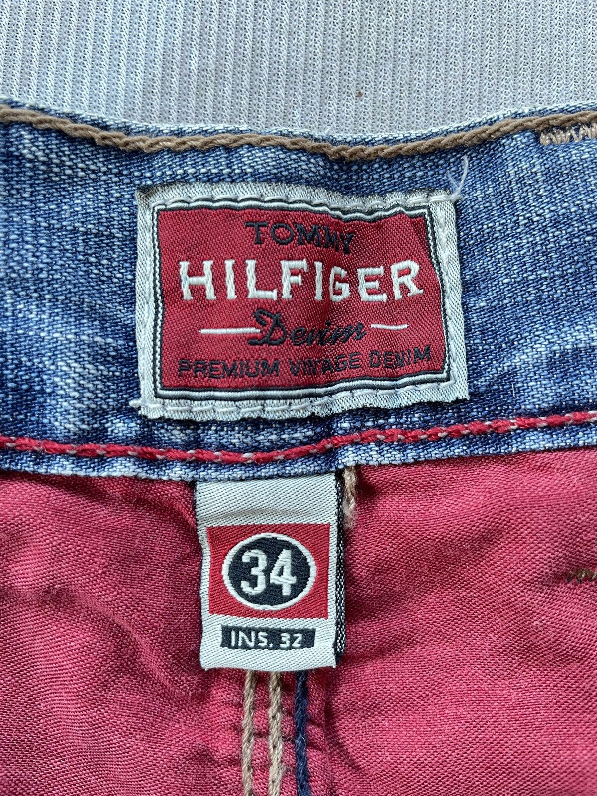 Tommy Hilfiger Tommy Hilfiger Relaxed Jeans (LG124) Size US 35 - 11 Thumbnail