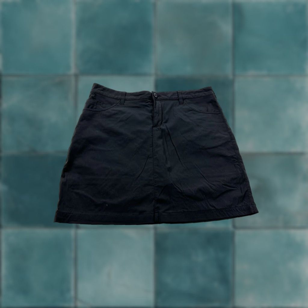 Eddie Bauer Eddie Bauer Skirt Women’s 10 Black Skirt Athletic Activewear Tennis Golf Hiking Recreational Mens/Womens Size 32" / US 10 / IT 46 - 1 Thumbnail