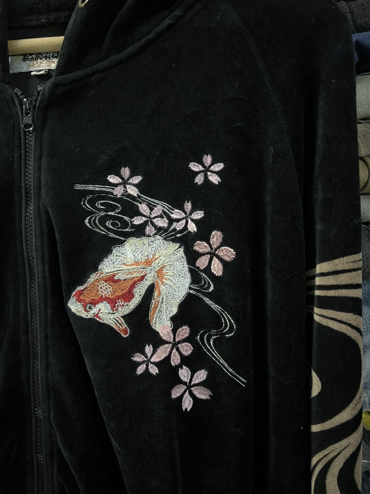 Japanese Brand VINTAGE KARAKURI TAMASHI KOI FISH EMBROIDERY HOODIE Size US M / EU 48-50 / 2 - 3 Thumbnail