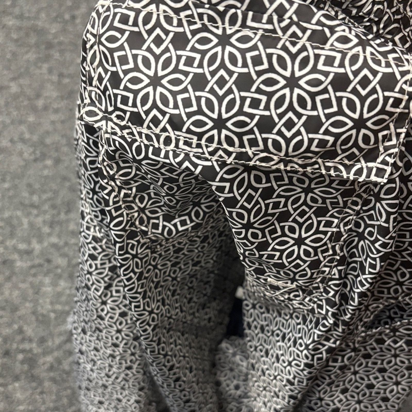 Other NWT FEFE Black and White Patterned Swim Trunks Size XL Size US 40 / EU 56 - 5 Thumbnail