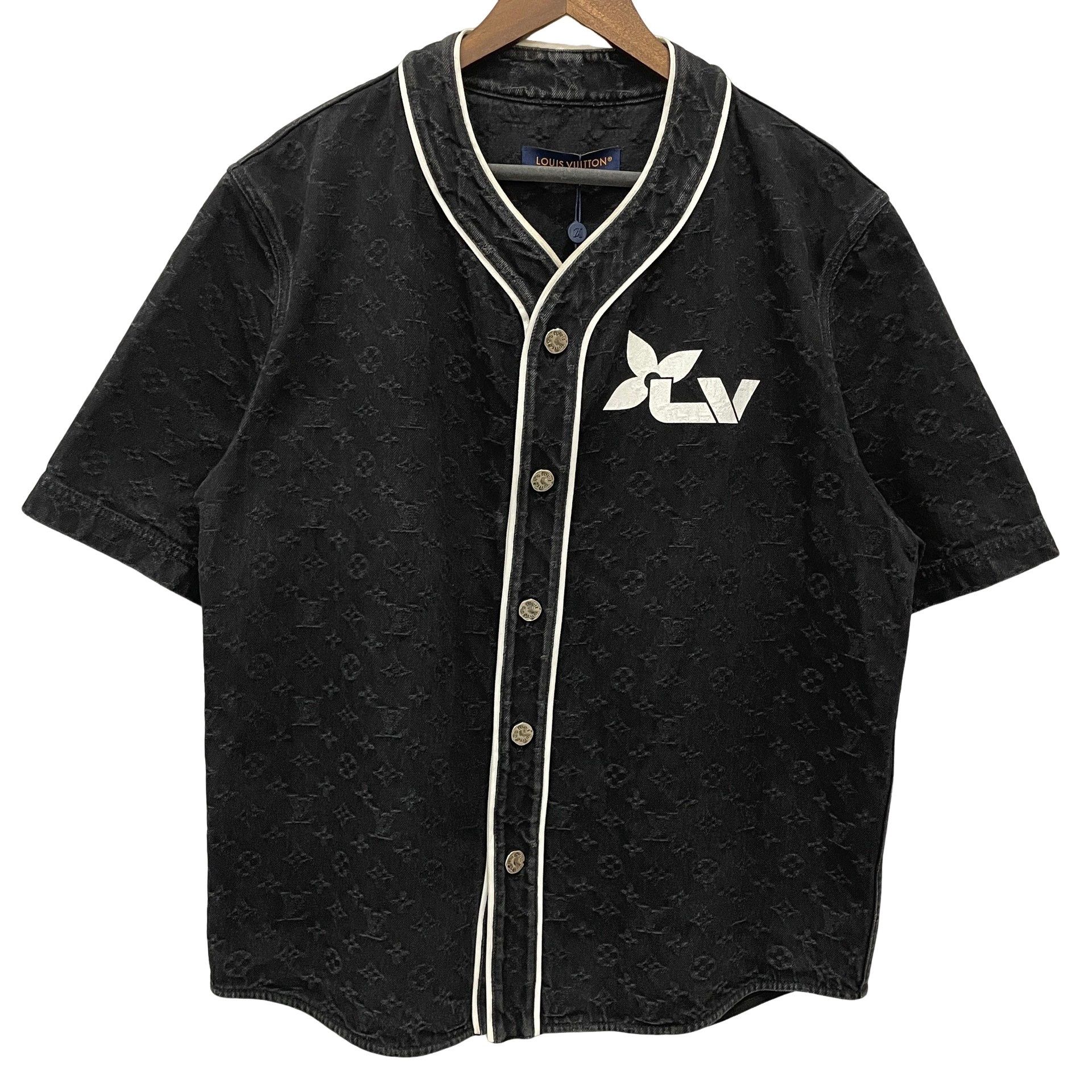 Louis Vuitton Louis Vuitton Monogram Denim Baseball Shirt L Size US L / EU 52-54 / 3 - 1 Thumbnail
