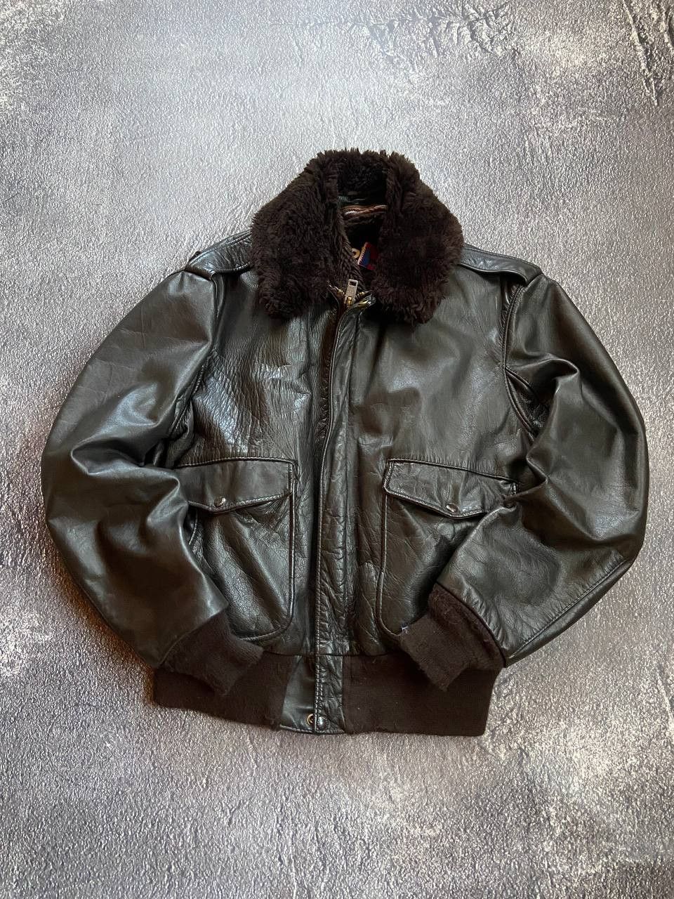 Schott vintage Schott NYC Leather Bomber with Detachable Collar Size US L / EU 52-54 / 3 - 1 Thumbnail