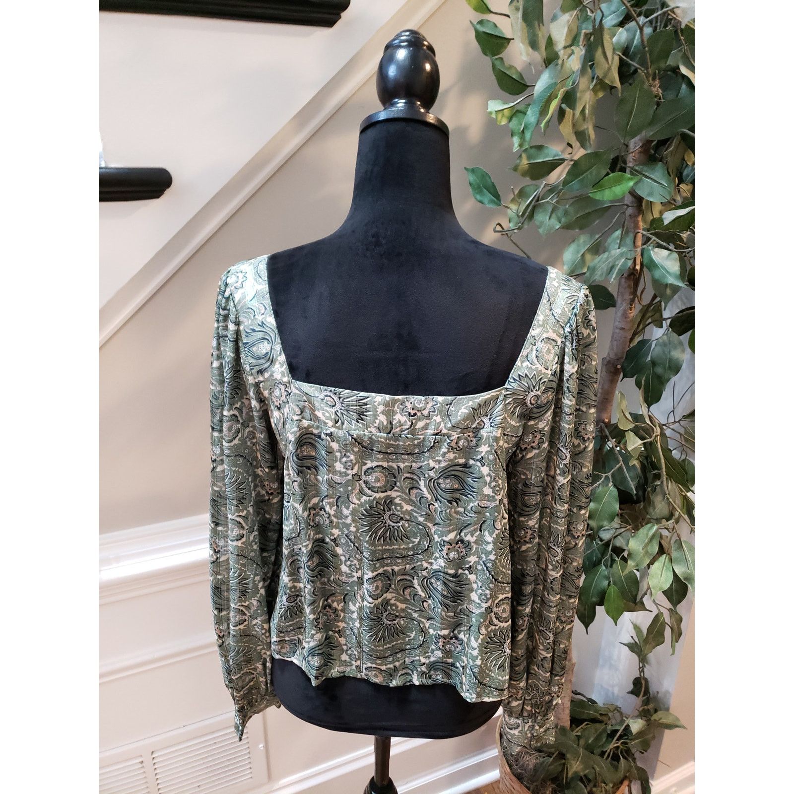 The Unbranded Brand Lucca Blouse Women Medium Green Paisley Puff Sleeve Square Size M / US 6-8 / IT 42-44 - 10 Thumbnail