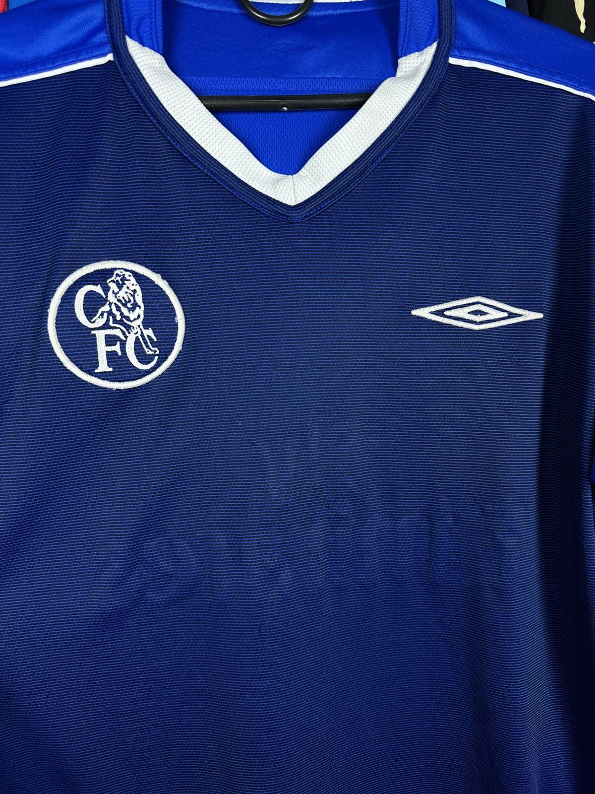 Umbro Chelsea 2003-05 Reversibl Football Shirt Soccer Jersey Umbro Size US M / EU 48-50 / 2 - 3 Thumbnail