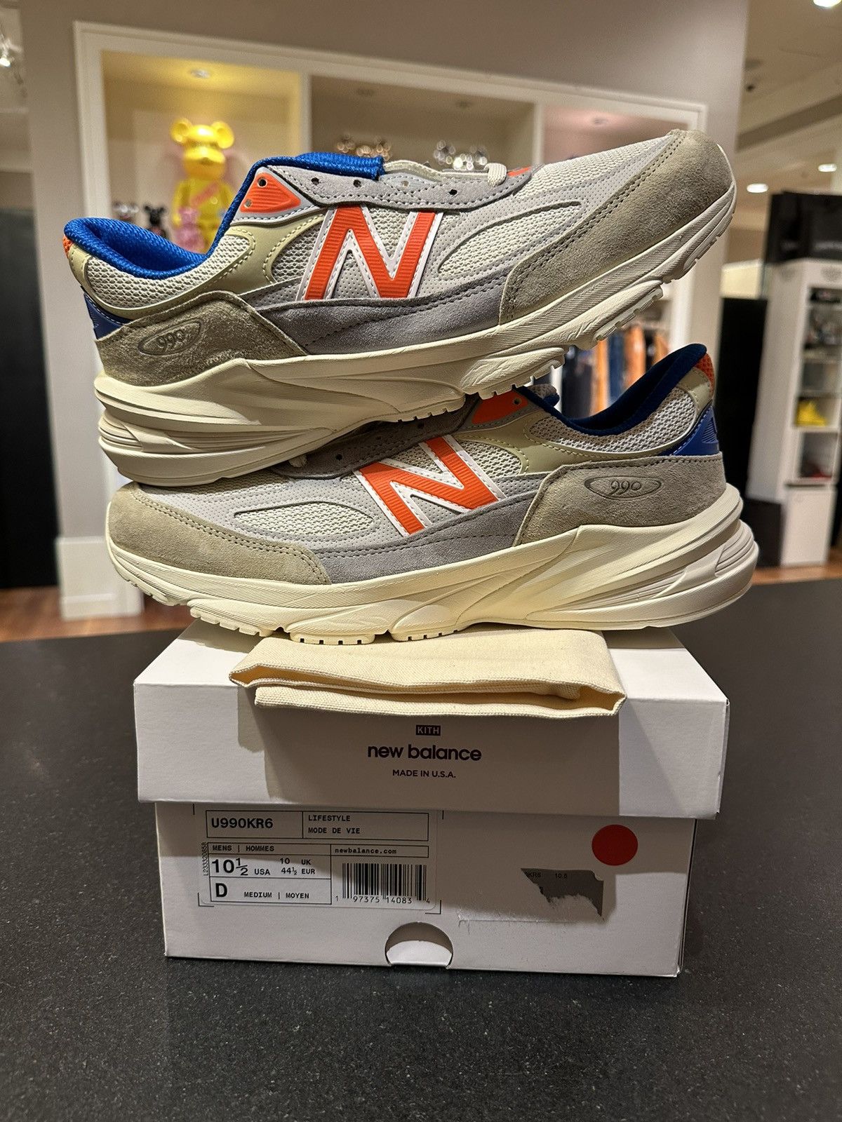 Kith Kith Madison Square Garden 990v6 ‘New York Knicks’ Size US 10.5 / EU 43-44 - 2 Thumbnail