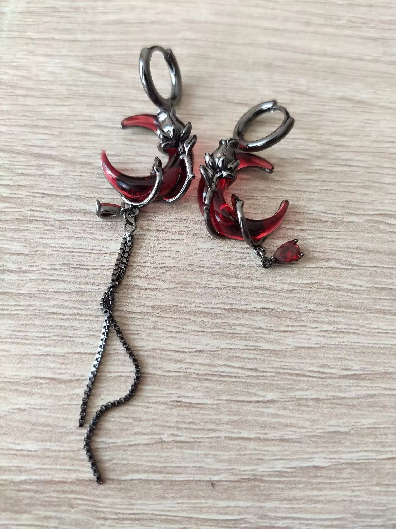 Other Red Moon Rose Crystal Drop Pendant Earrings Size ONE SIZE - 1 Thumbnail
