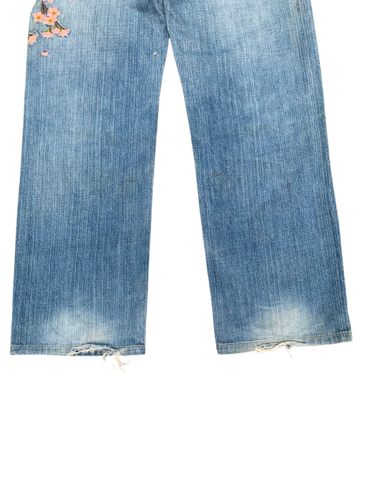 Kapital KARAKURI TAMASHI FISH KOI SAKURA EMBROIDERY DISTRESSED DENIM Size US 32 / EU 48 - 13 Thumbnail