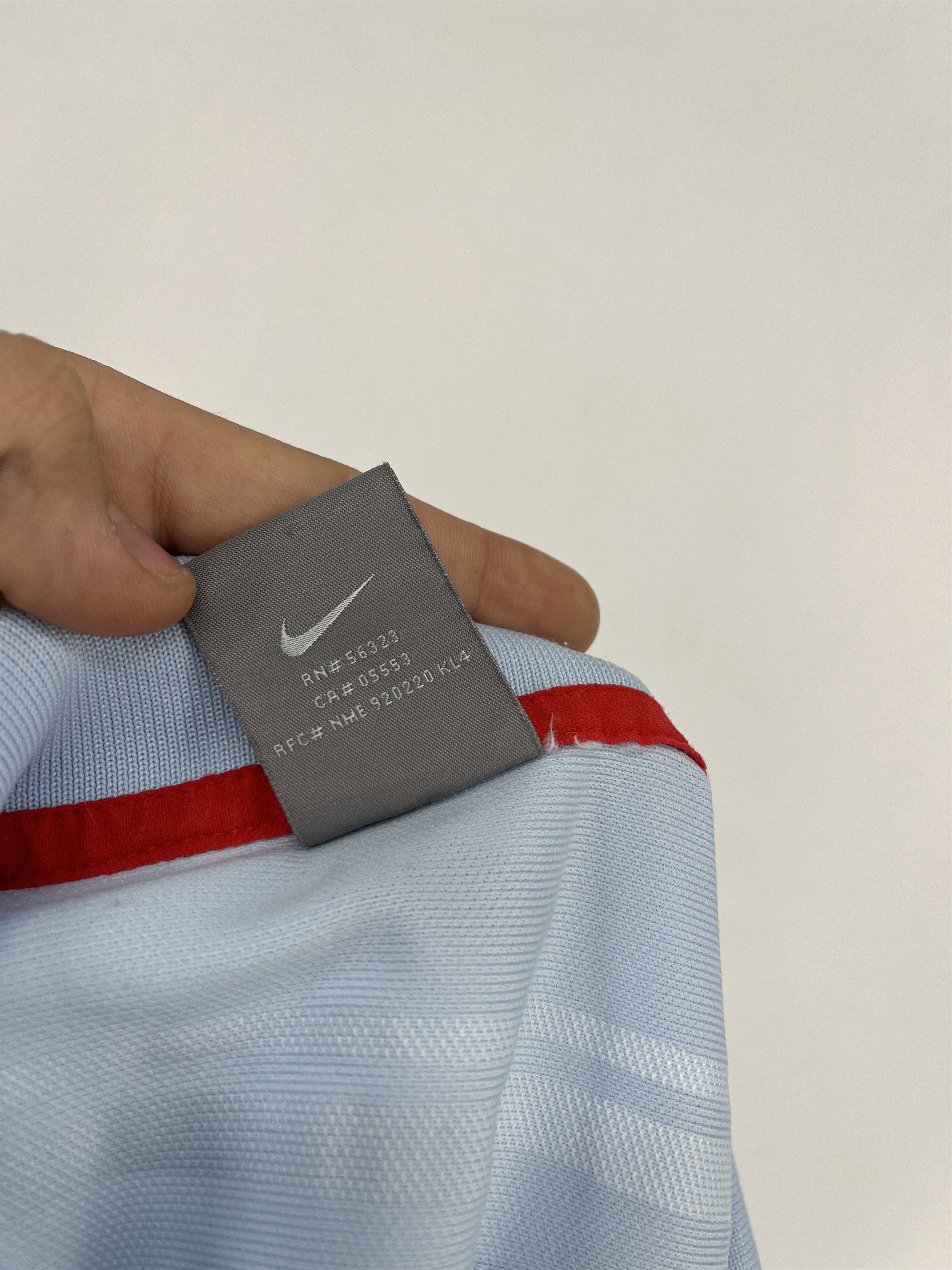 Nike × Vintage Vintage 90s Nike Swoosh Logo Tee Travis Scott Style Grailed Size US L / EU 52-54 / 3 - 11 Thumbnail