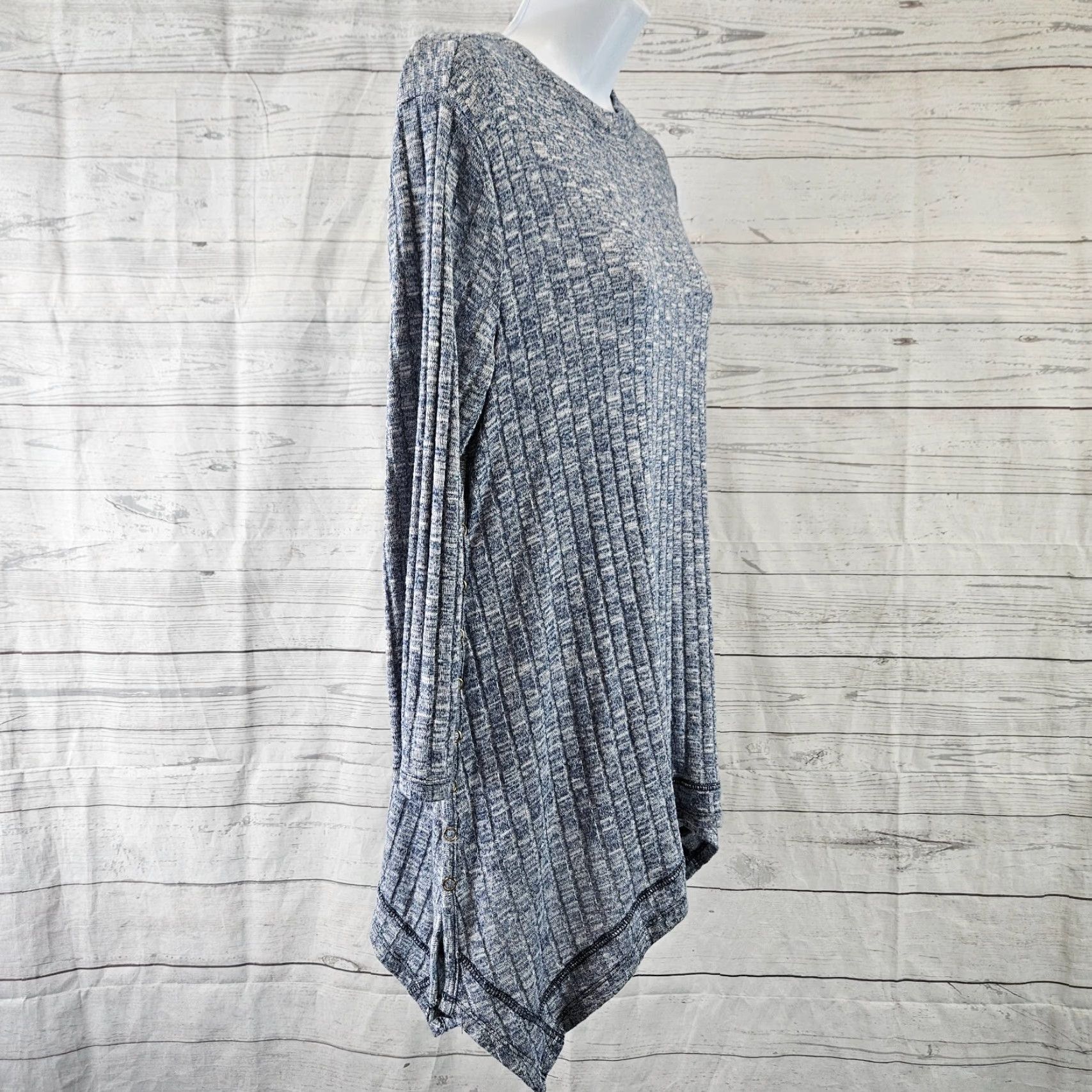 Vintage Chicos Zenergy Womens Top Sz M Blue Ribbed 3/4 Sleeve Rayon Blend Shirt Adult Medium Womens Size M / US 6-8 / IT 42-44 - 3 Thumbnail