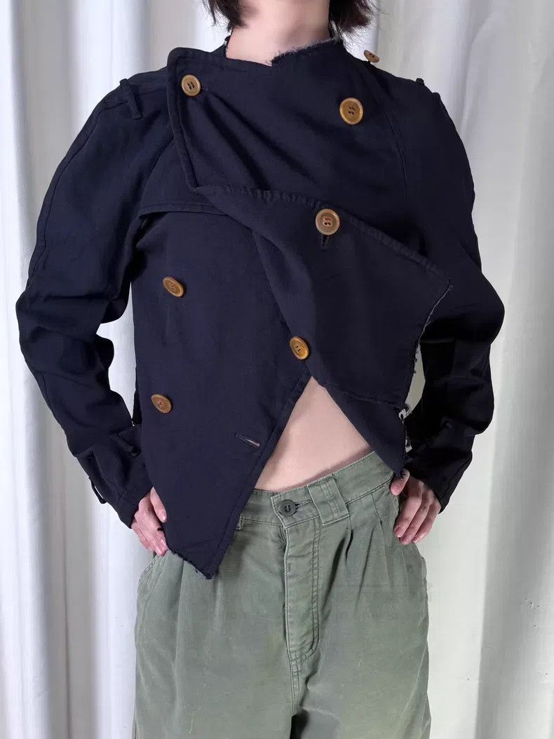 Comme des Garcons Comme Des Garcons Vintage Double-breasted Altered Jacket Size M / US 6-8 / IT 42-44 - 1 Thumbnail