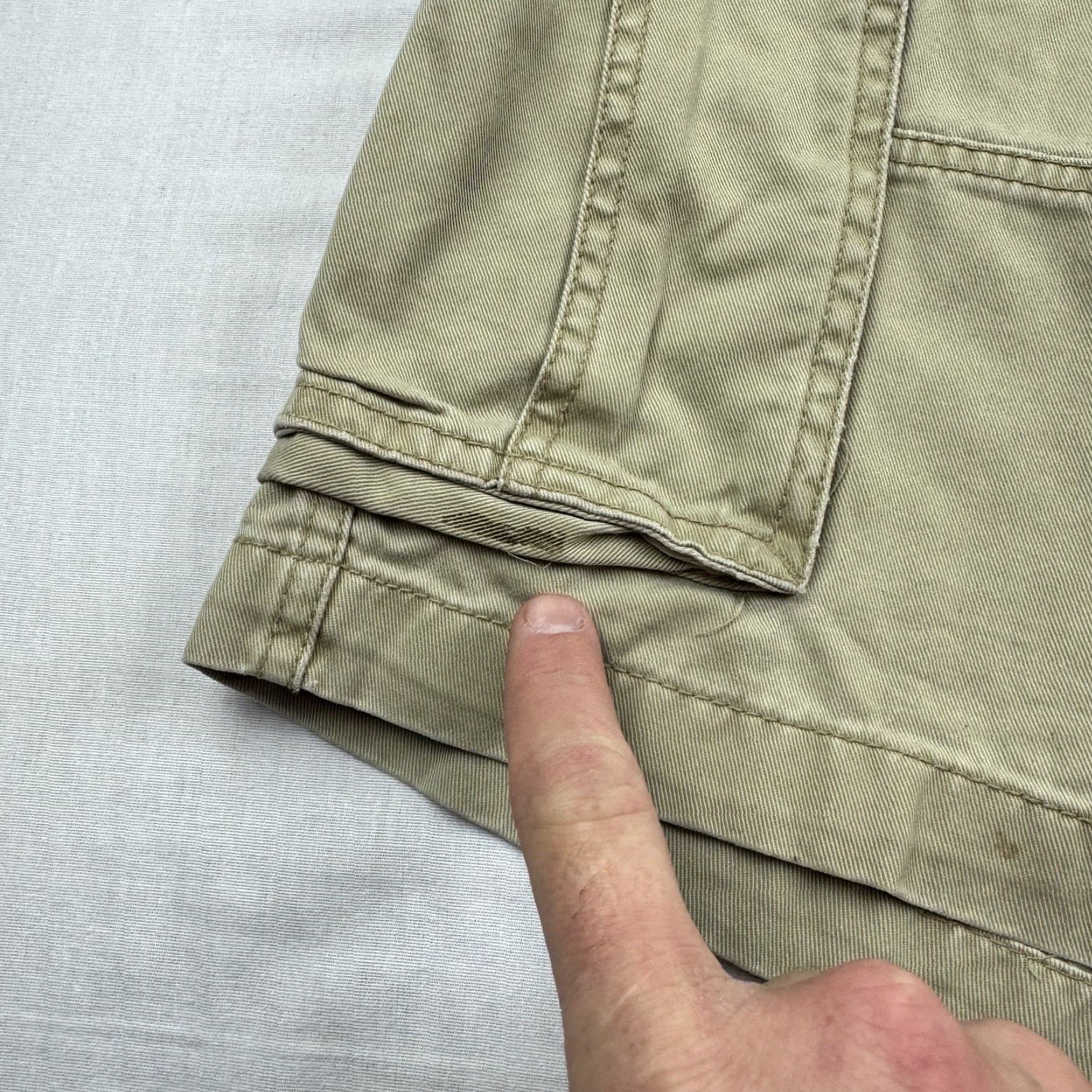 Old Navy VINTAGE Old Navy Cargo Shorts Men 33 Tan Brown Grunge Y2K Vintage Baggy 90s Skater Casual Mens Size US 33 - 4 Thumbnail