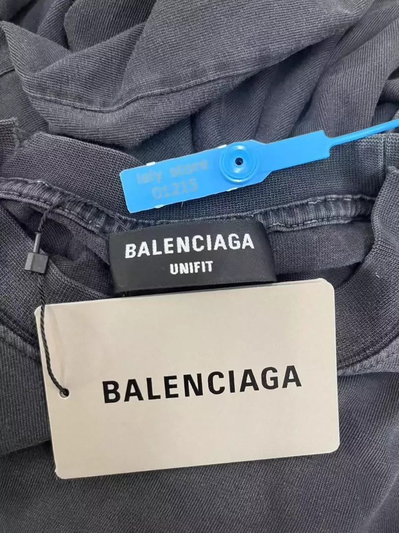 Balenciaga Balenciaga Solid Color Round Neck Pullover Short Sleeve T- Size S / US 4 / IT 40 - 5 Thumbnail