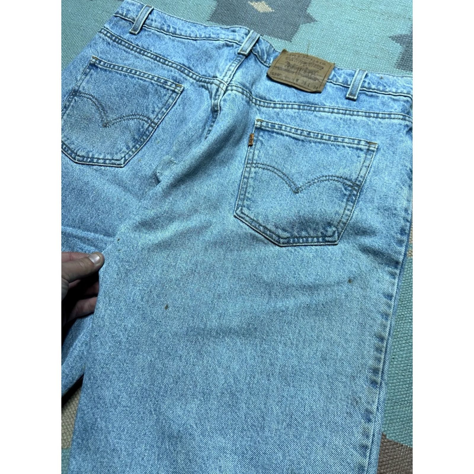 Levi's Vintage 90s Levi’s 550 jeans relaxed fit light wash orange tab 36x33 Size US 36 / EU 52 - 5 Thumbnail