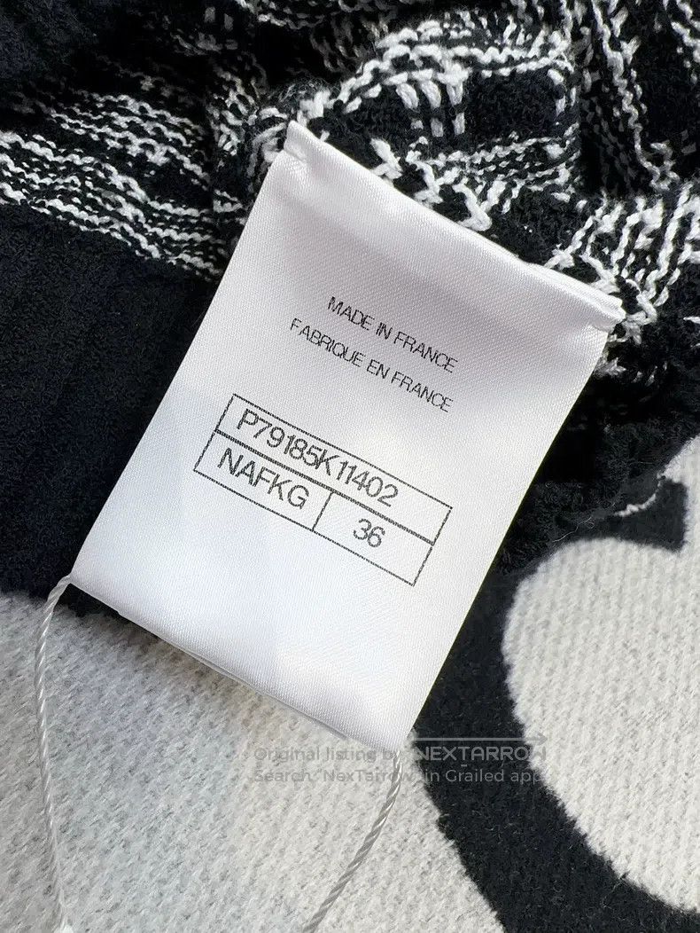 Chanel Chanel 25P black and white striped enamel button knitted c Size XS / US 0-2 / IT 36-38 - 8 Thumbnail