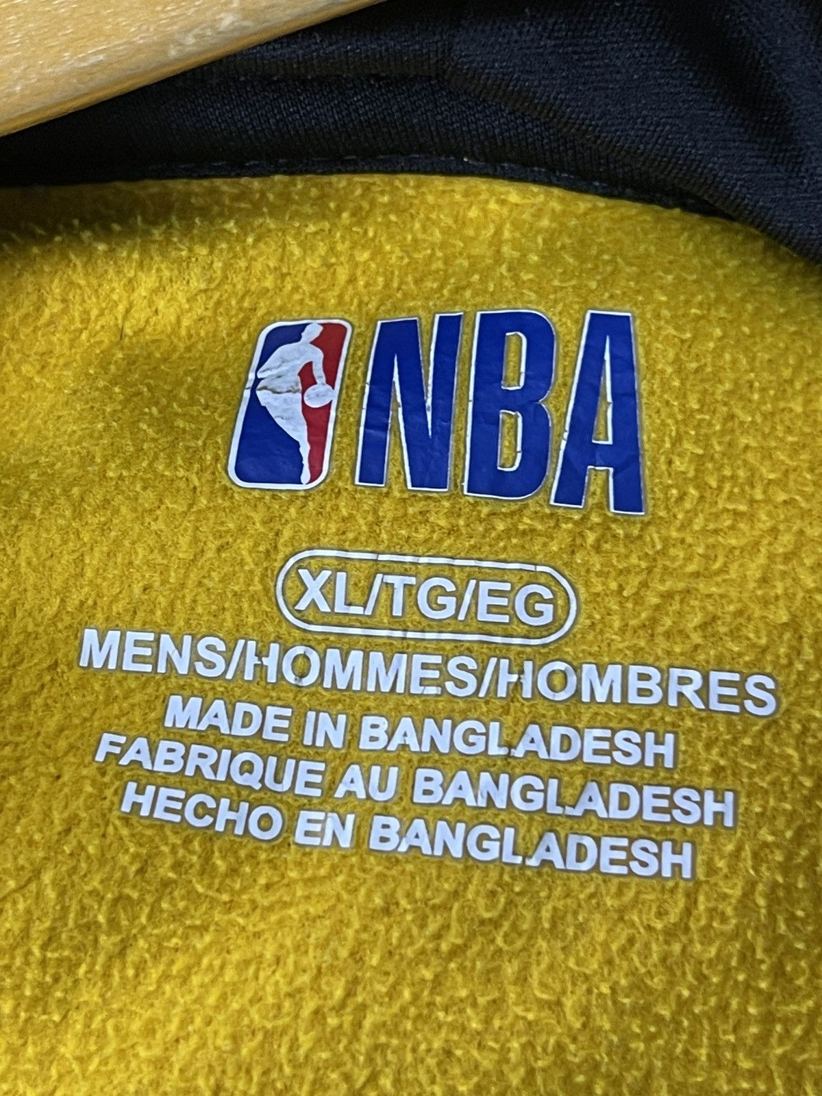 NBA NBA LA Larkers Hoodie Size US XL / EU 56 / 4 - 13 Thumbnail