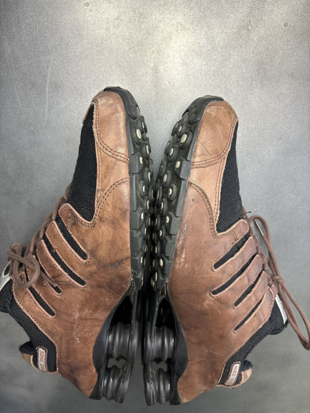 Nike × Vintage 2006 Nike Shox NZ Leather 309433-201 2000s Vintage EU Mens Size US 11 / EU 44 - 15 Thumbnail