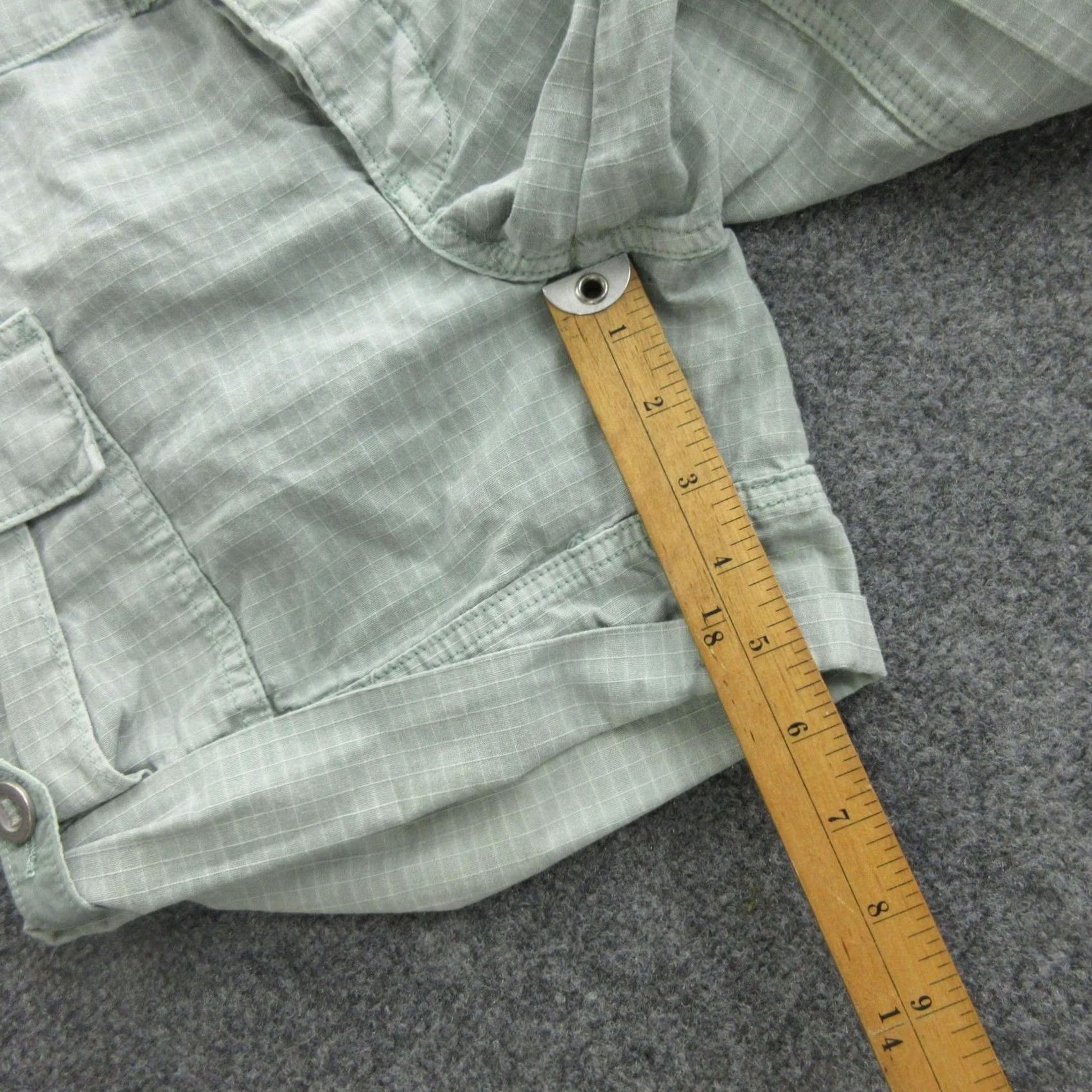 Free People VINTAGE Free People Cargo Shorts Womens 25 Green Cotton Casual Size 42" / US 20 - 3 Thumbnail