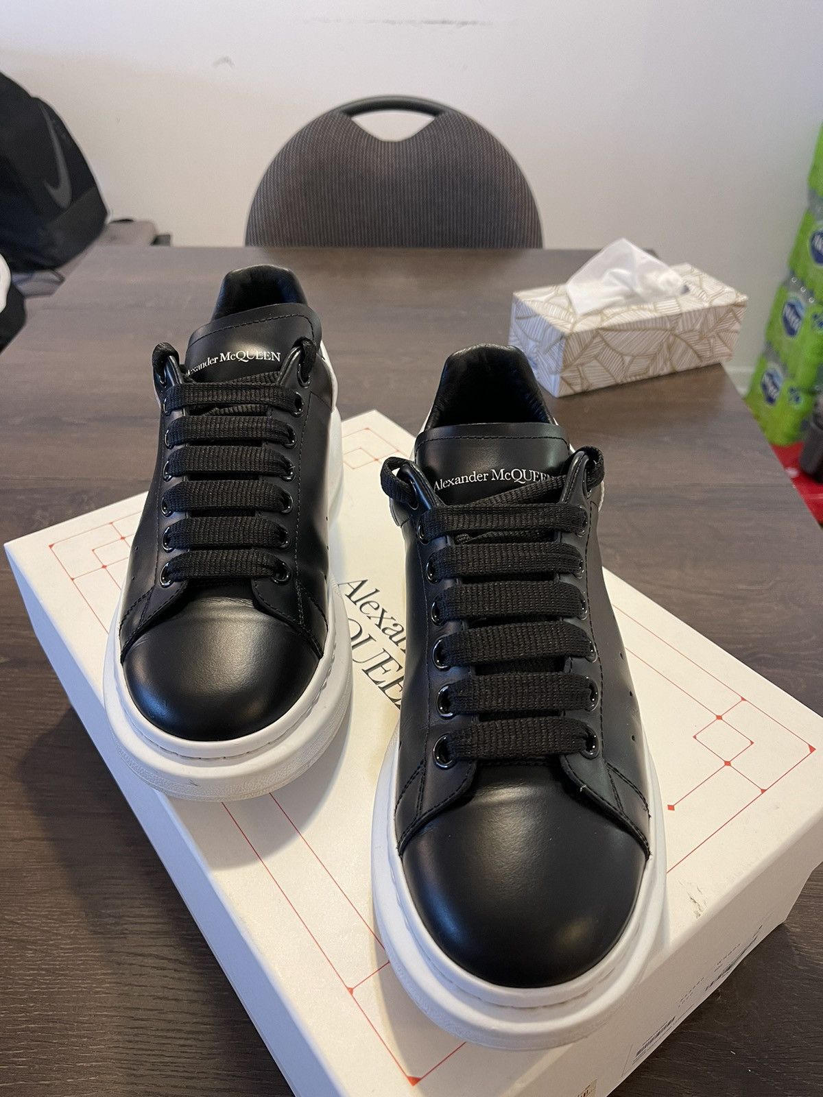 Alexander McQueen Oversized Alexander Maqueen sneaker Size US 7.5 / EU 40-41 - 8 Thumbnail