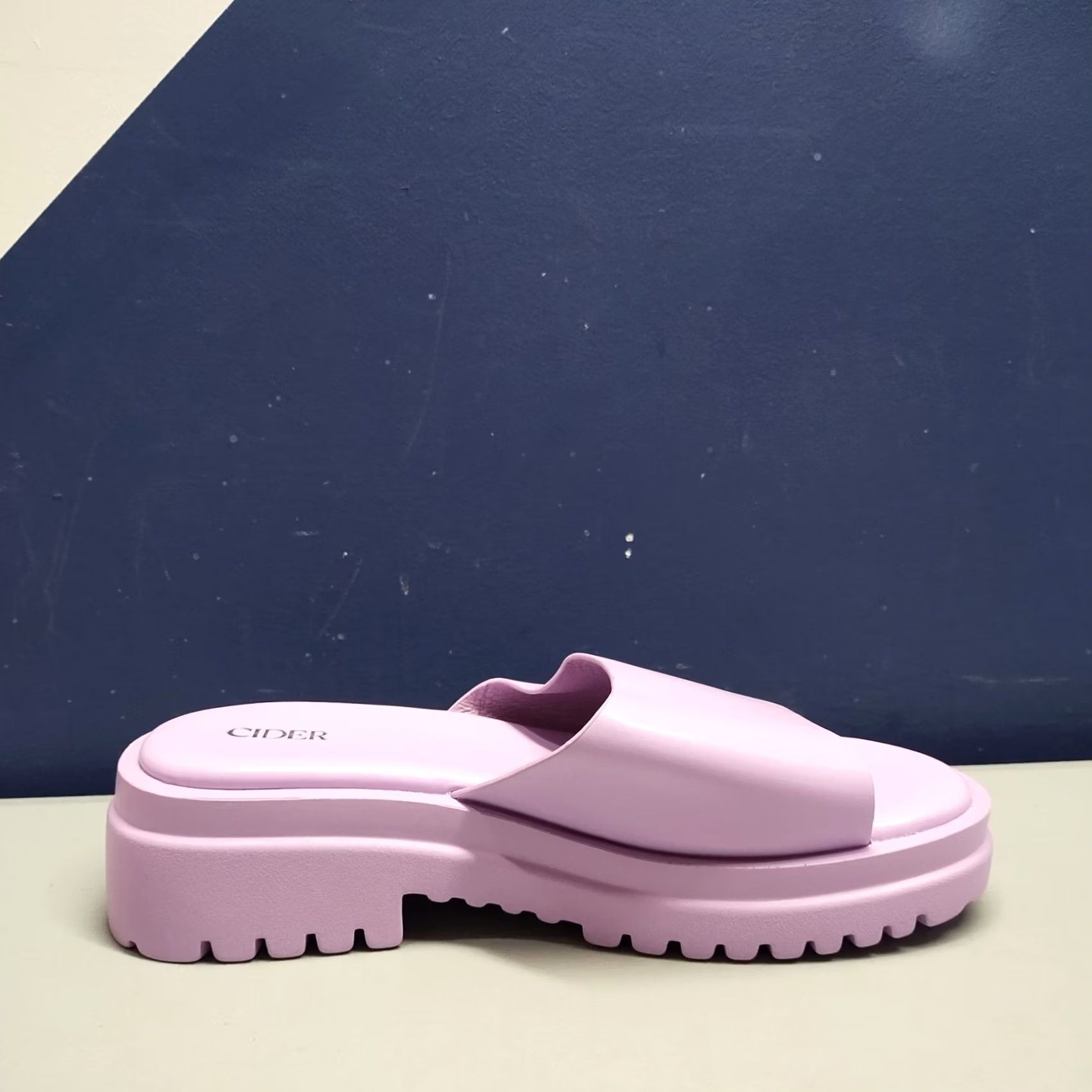 Cider Cider Single Band Slippers Womens US 10 Purple Faux Leather Block Heel Open Toe Size US 10 / IT 40 - 5 Thumbnail