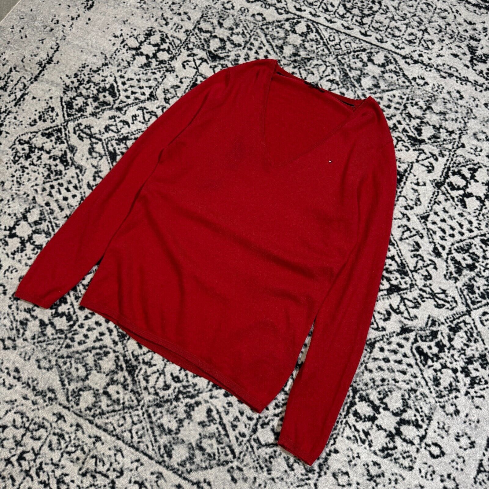 Tommy Hilfiger × Vintage Vintage Tommy Hilfiger Unisex Red Cotton Sweater Size XL Size US XL / EU 56 / 4 - 2 Thumbnail