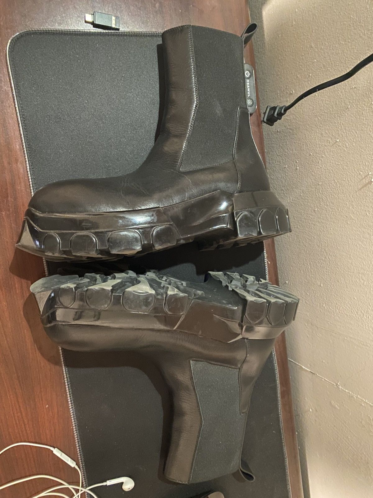 Rick Owens Rick owens polished tractor boots Size US 9 / EU 42 - 4 Thumbnail