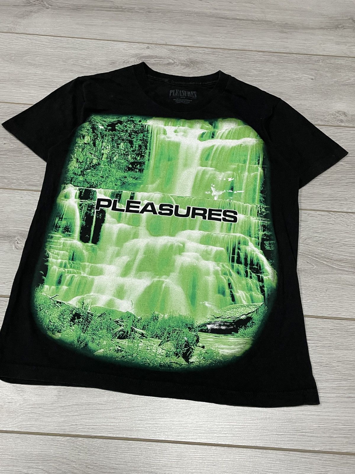 Pleasures Pleasures Desolation T-Shirt tee nuclear station over print Size US S / EU 44-46 / 1 - 4 Thumbnail