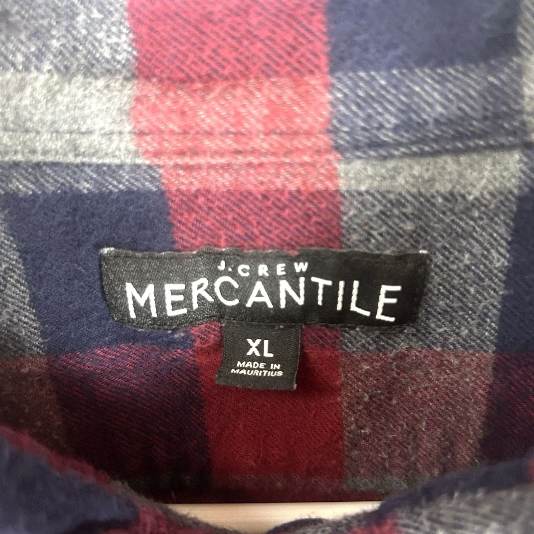 J.Crew J.Crew Mercantile Long Sleeve Button-Up Plaid Shirt Mens XL Red Blue Casual Size US XL / EU 56 / 4 - 3 Thumbnail