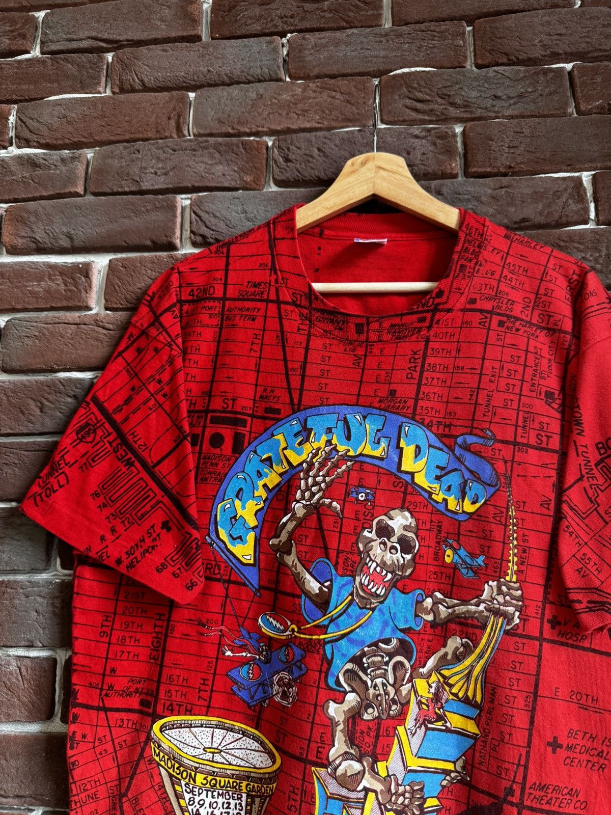 Band Tees Vintage Grateful Dead 90s Square Garden King KONG Band Tee Size US XL / EU 56 / 4 - 5 Thumbnail