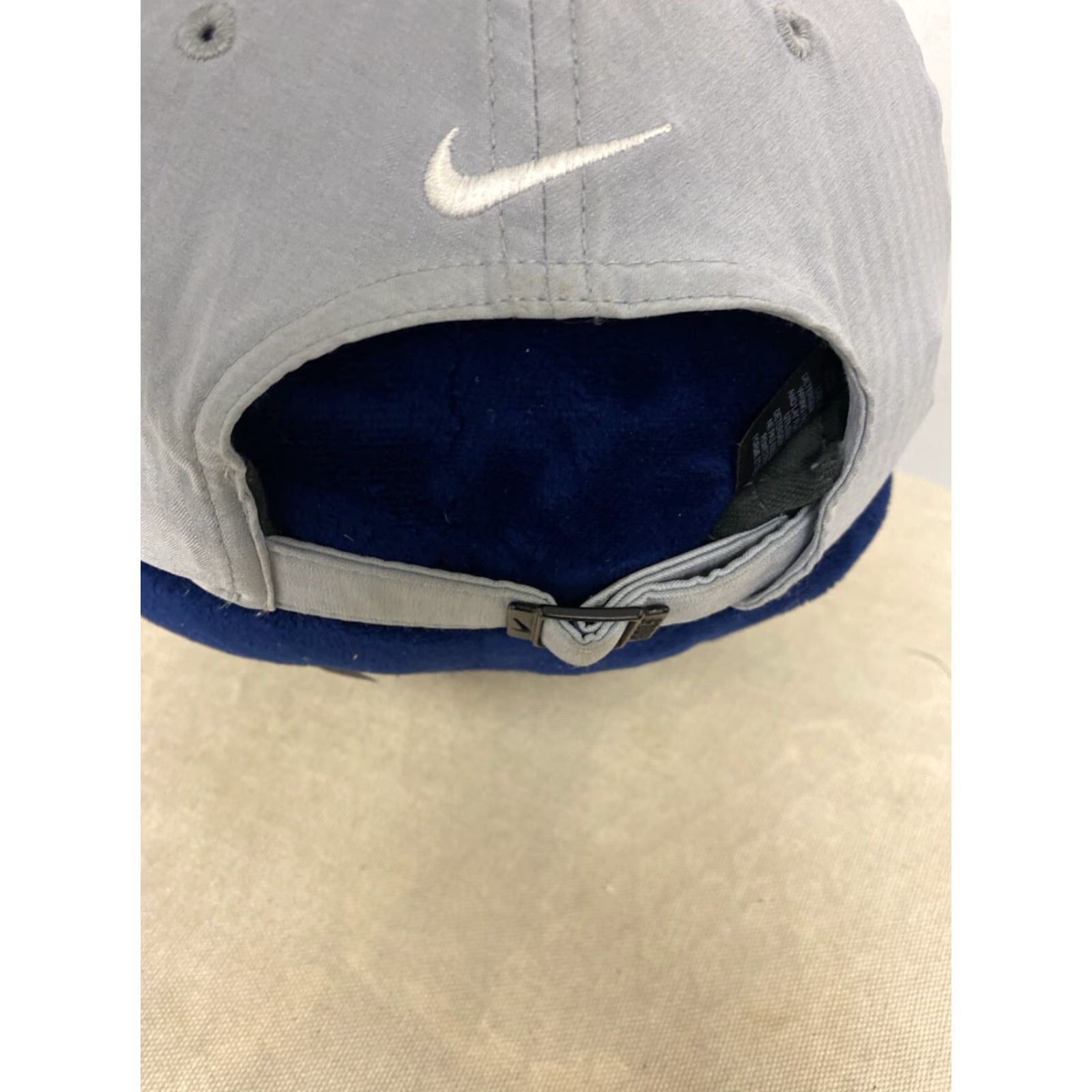 Nike Nike Baseball Cap Mens One Size Strapback Light Gray Lightweight Casual Outdoor Sports 2020s Size ONE SIZE - 3 Thumbnail