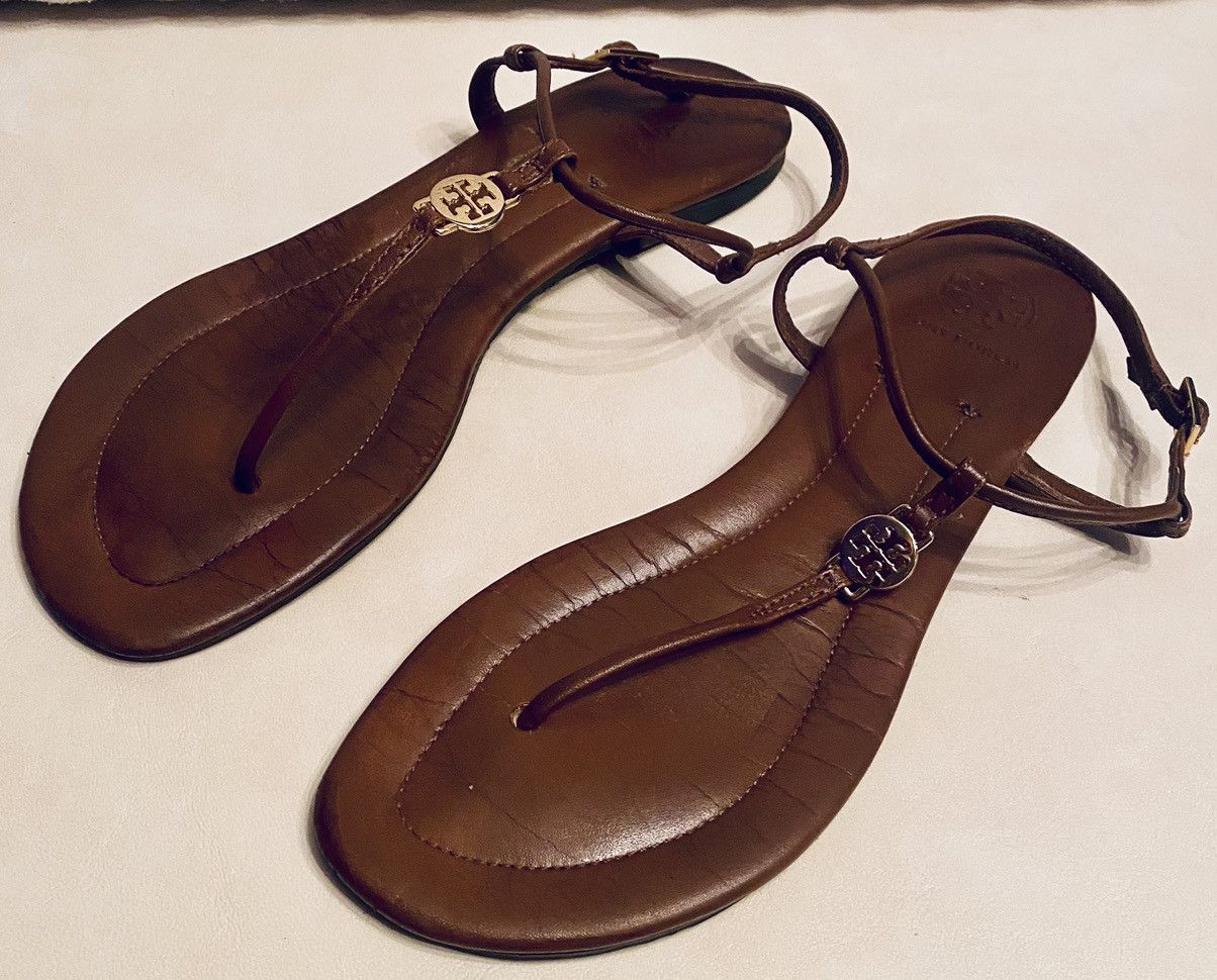 Tory Burch Tory Burch Brown Logo Coin T-Strap Leather Emmy Sandals 10.5 Size US 10.5 / IT 40.5 - 15 Thumbnail