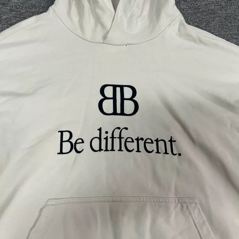 Balenciaga Balenciaga Double b embroidered letter hooded sweater Size US L / EU 52-54 / 3 - 5 Thumbnail