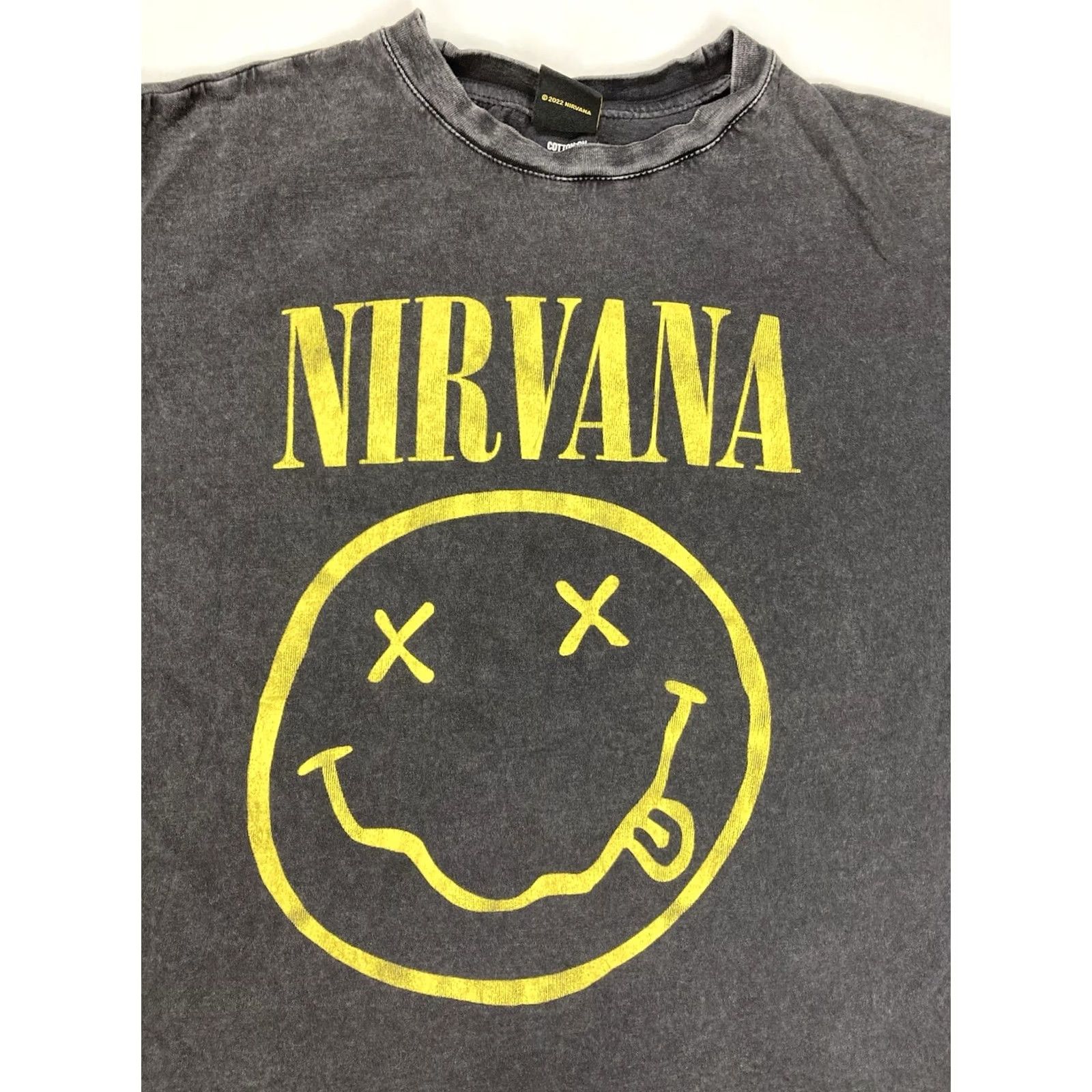 Vintage Nirvana Graphic T-shirt Womens Small Oversized Relaxed Black Music Shirt Size S / US 4 / IT 40 - 2 Thumbnail