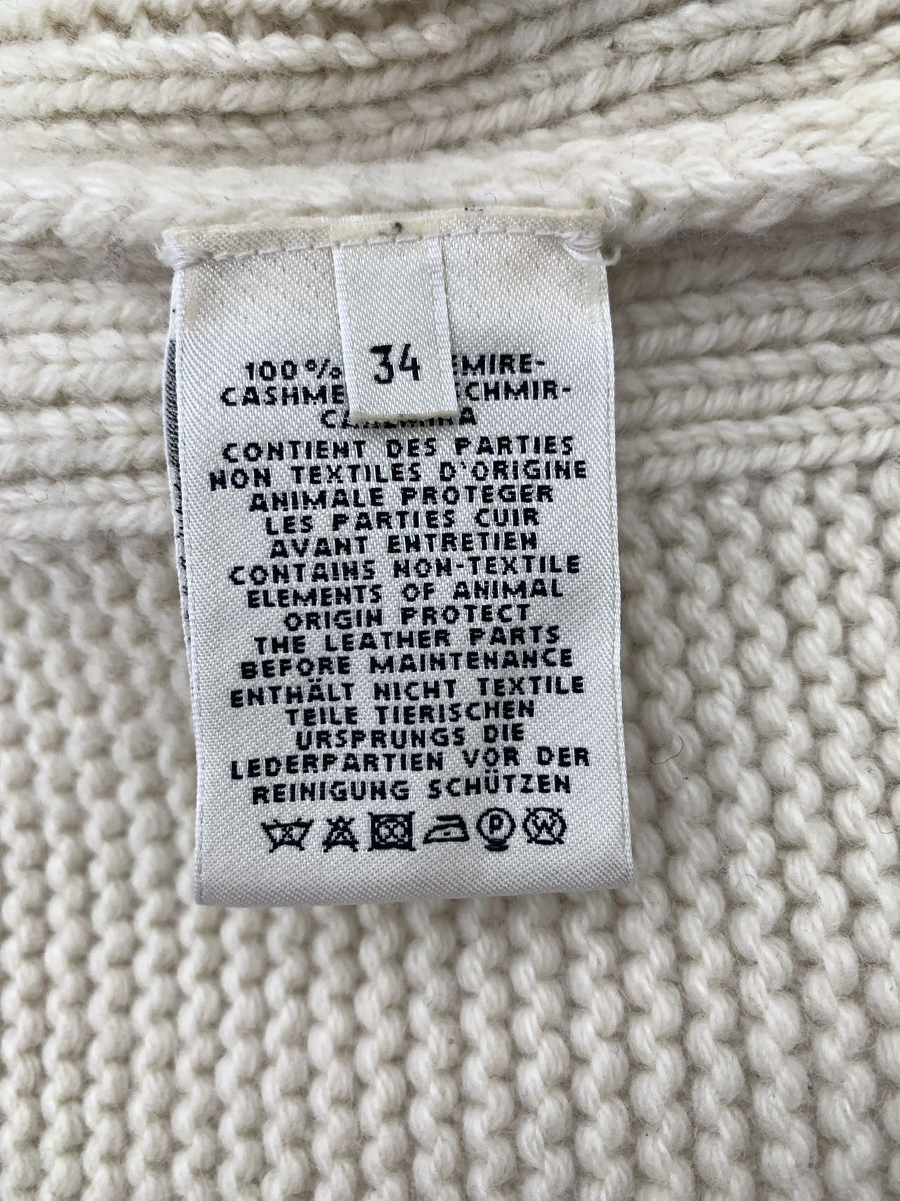 Hermes Hermes Beige Cashmere V-neck Long Sleeve Knit Cardigan K26WX Size XXS / US 00 / IT 34 - 7 Thumbnail