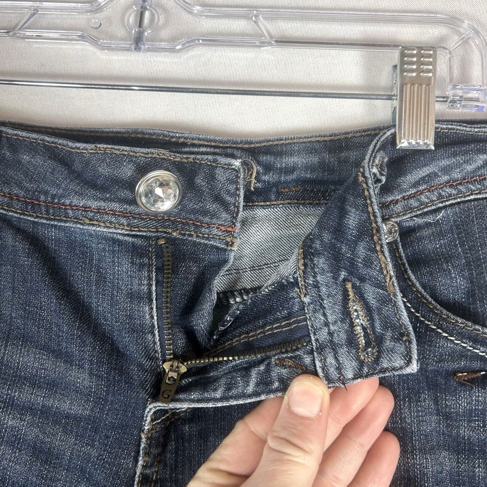 Grace in LA Grace In LA Jeans Capri Womens 29 Blue Denim Low Rise Bling Embroidered 5-Pocket Size 29" - 2 Thumbnail