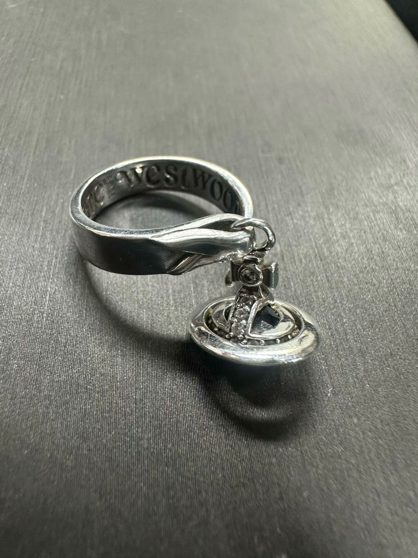 Vivienne Westwood vivienne westwood saturn ribbon orb ring Size ONE SIZE - 1 Thumbnail