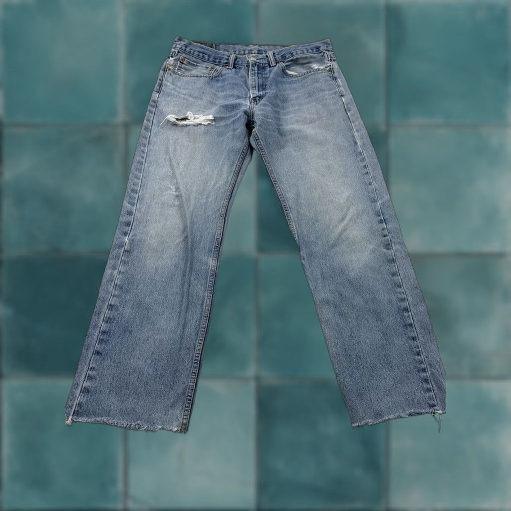 Levi's VINTAGE Levi's 505 Jeans Mens 34x29 Distressed Blue Jeans 34x34 Tagged 34x34 Mens Size US 34 / EU 50 - 1 Thumbnail