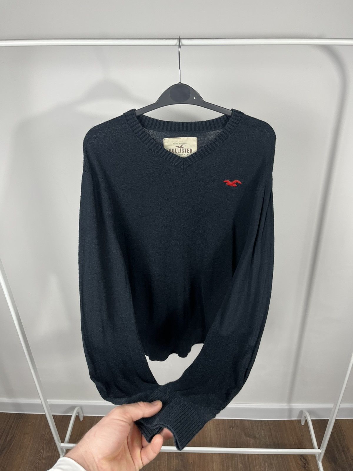Hollister Hollister Black V Neck Knit Sweater Men’s Size M Logo Size US M / EU 48-50 / 2 - 6 Thumbnail