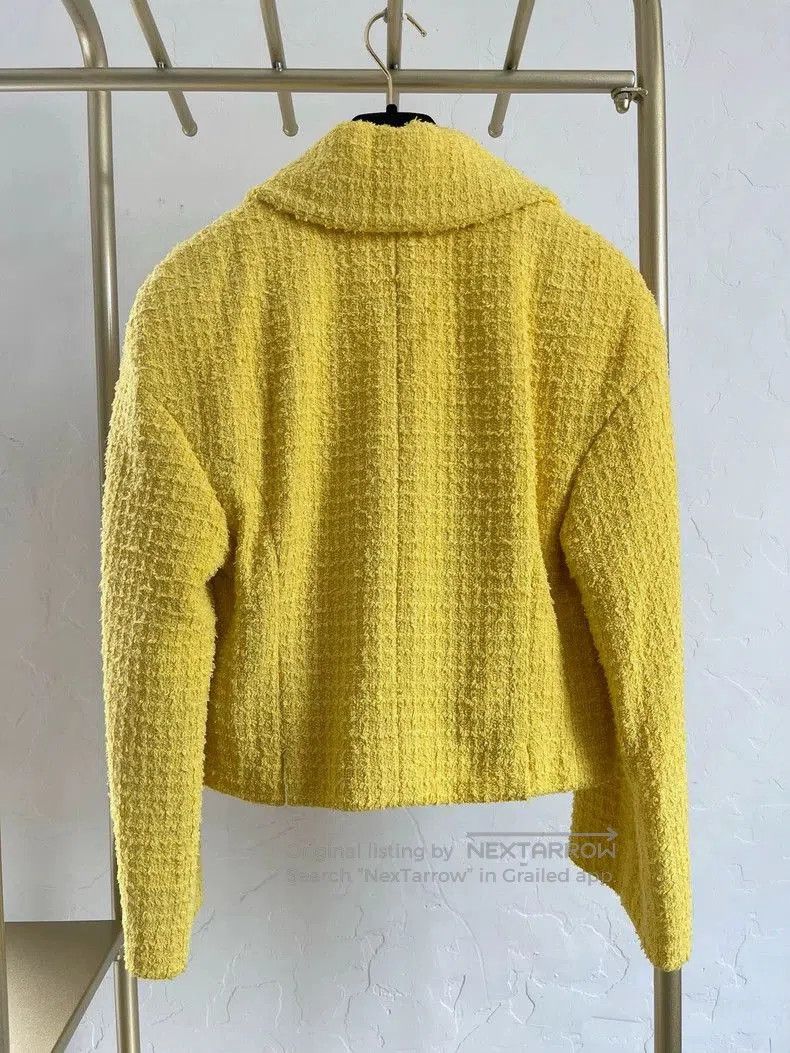 Chanel Chanel 2022 Yellow Woven Jacket FR38. Size US M / EU 48-50 / 2 - 2 Thumbnail
