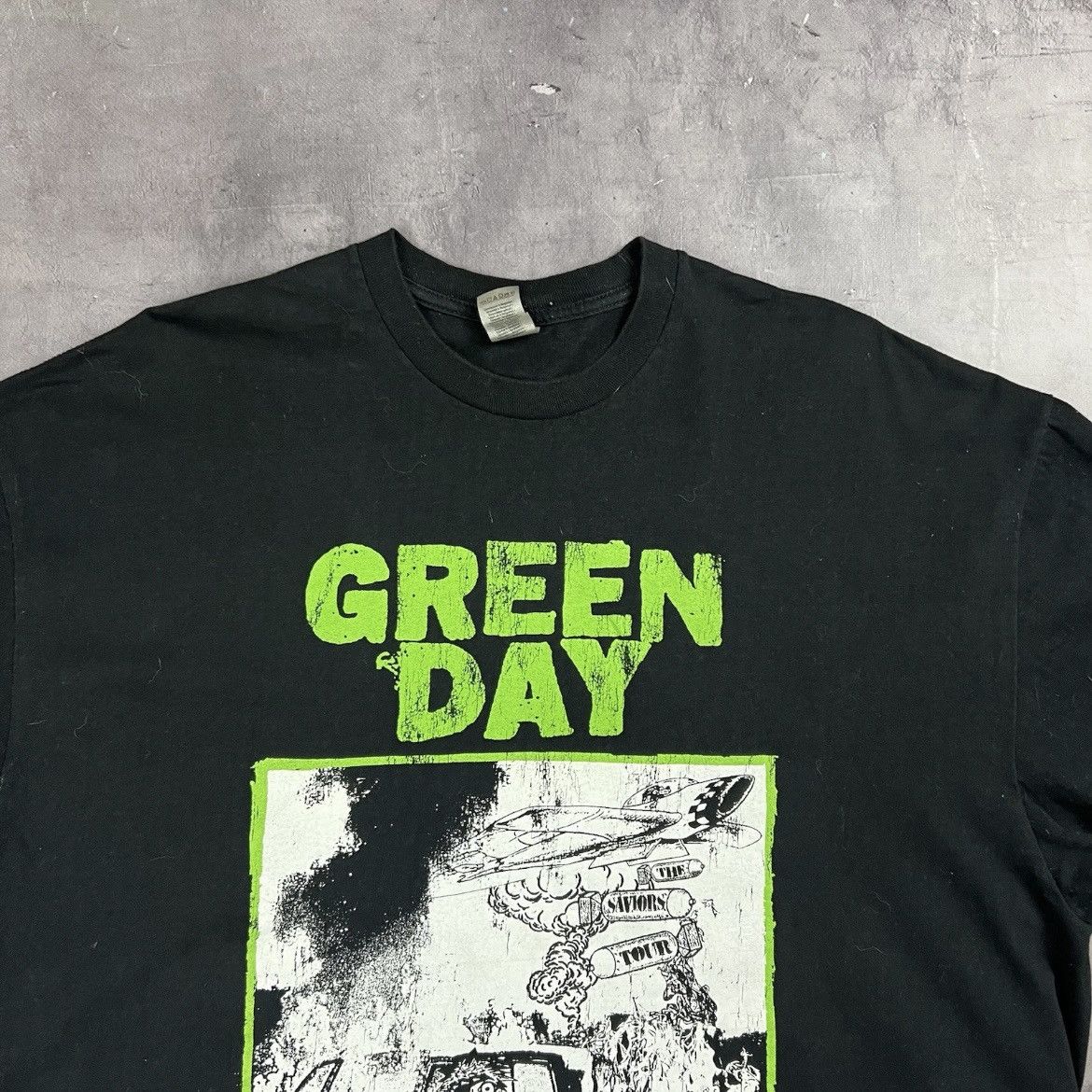Band Tees Rare!Green Day The Saviors Tour Basket Case Tee Big Logo Y2K Size US XXL / EU 58 / 5 - 5 Thumbnail