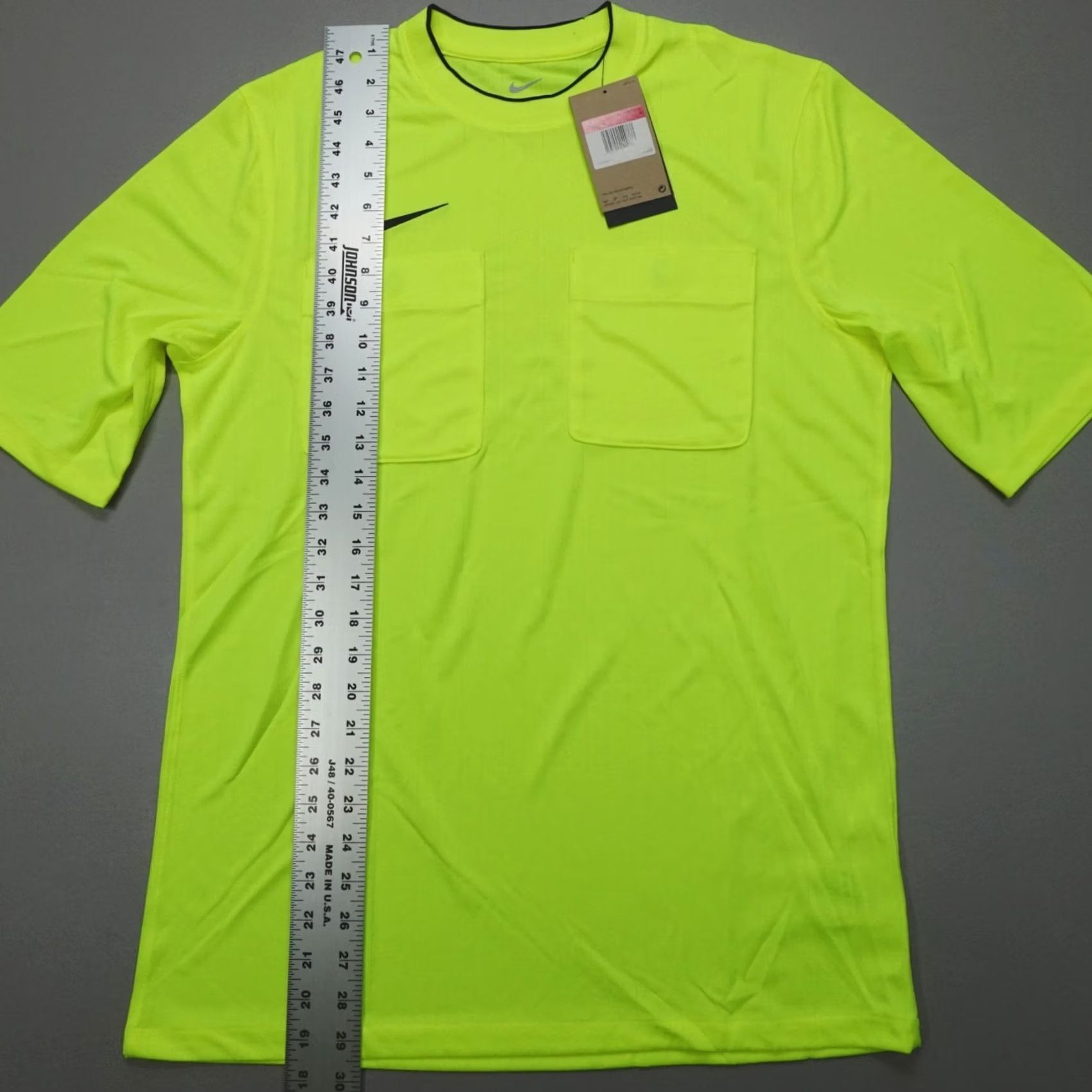Nike Nike Dri-Fit Referee Pocket Shirt Slim Fit Men's L SS Safety Yellow Nike Dri-FIT DH8024-702 Size US L / EU 52-54 / 3 - 7 Thumbnail