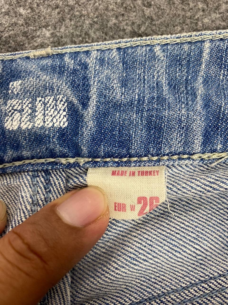 H&M &denim by h&m slim distressed denim Size US 30 / EU 46 - 16 Thumbnail