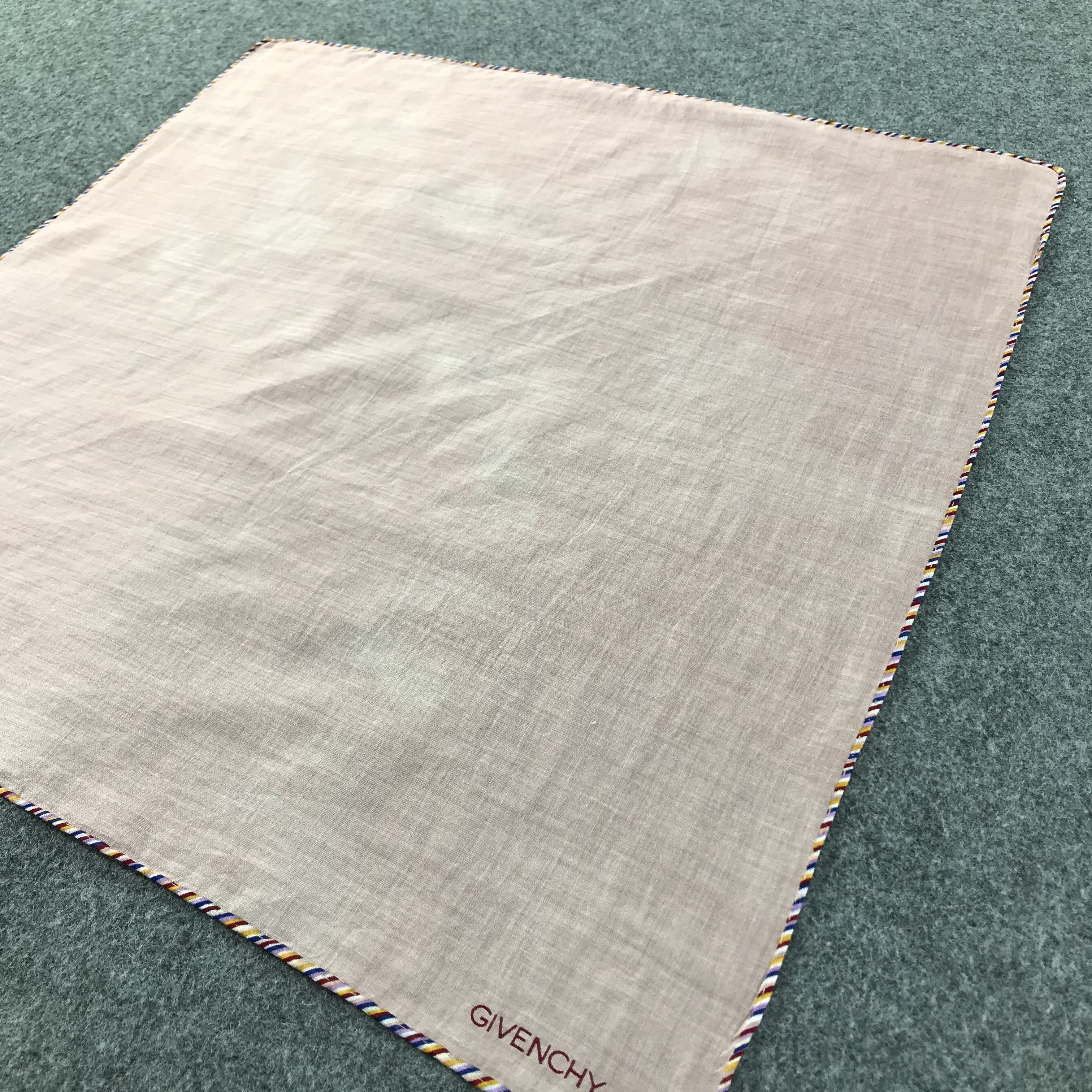 Vintage GiVeNcHY Handkerchief Neckerchief Bandana H248 Size ONE SIZE - 5 Thumbnail