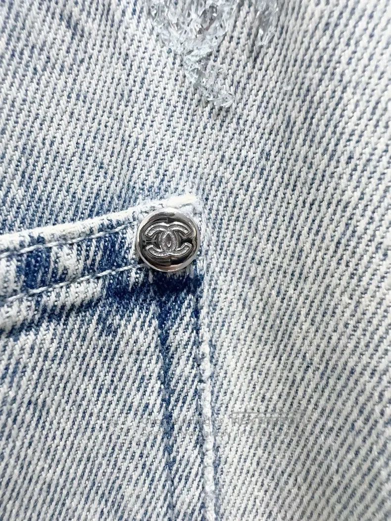 Chanel Chanel 21K sequin logo jeans Size 26" / US 2 / IT 38 - 4 Thumbnail