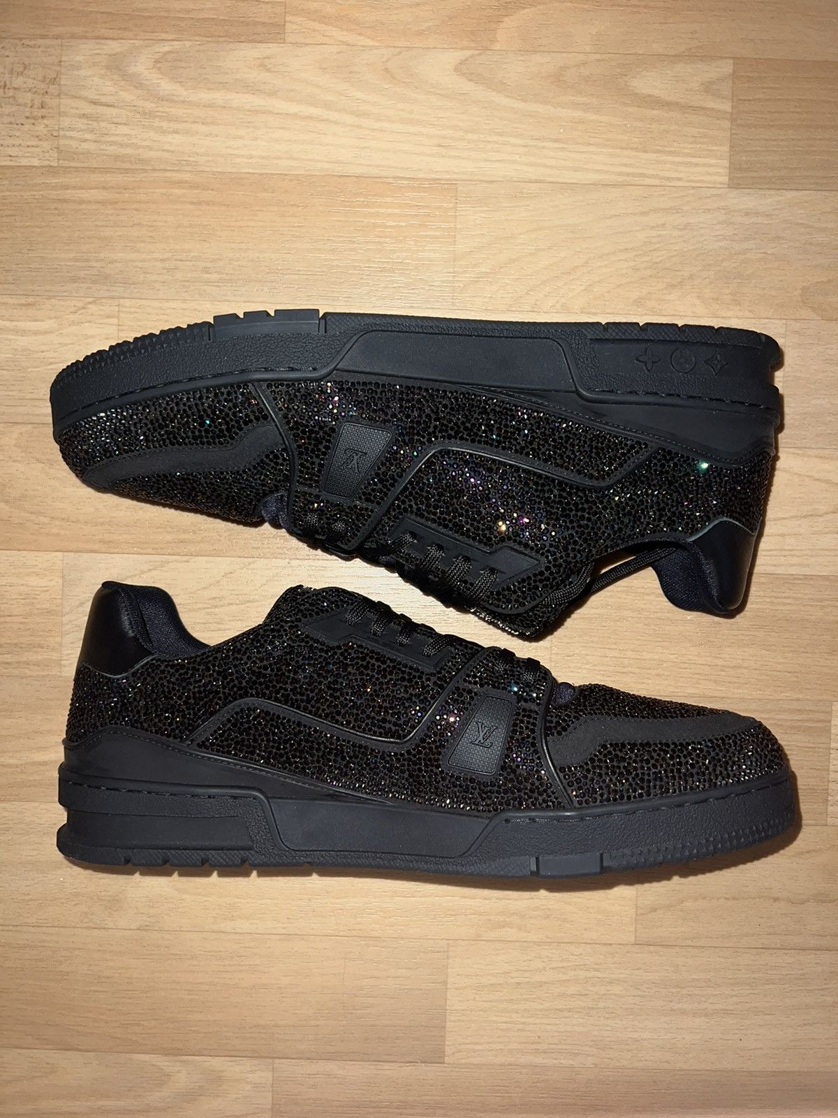 Louis Vuitton Louis Vuitton Crystal Trainer Size US 12 / EU 45 - 2 Thumbnail